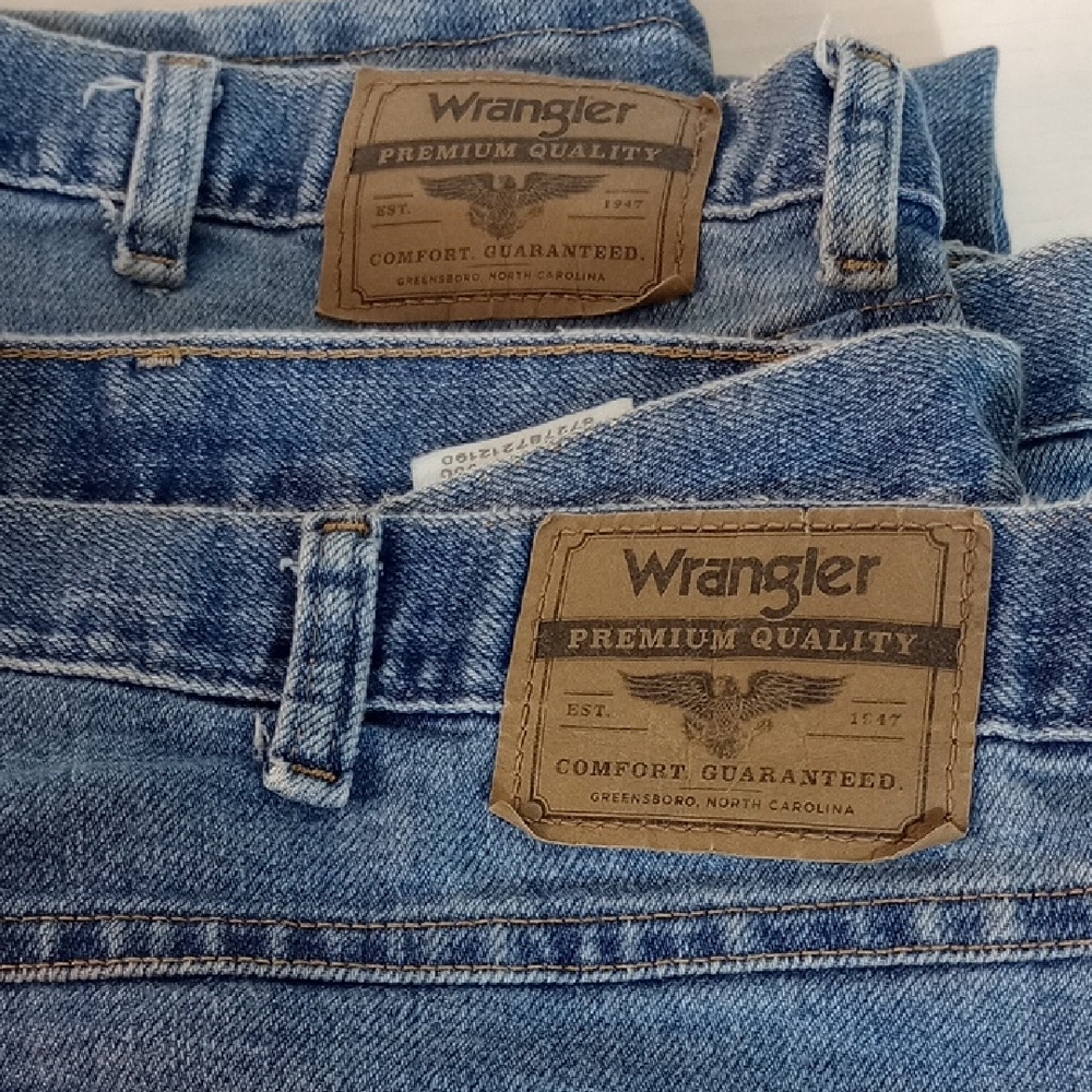 Two Pair Wrangler Premium Quality Denim Jeans 42x29 Size - Picture 1 of 11